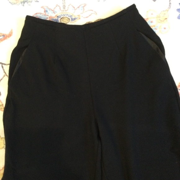 Kobi Halperin Black Culottes - Picture 4 of 5